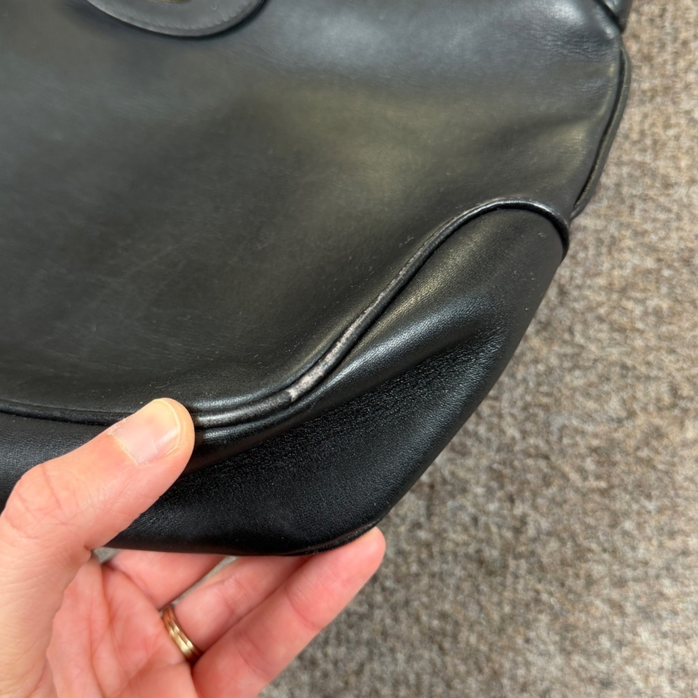 Vintage 80s Celine Black Smooth Leather Hobo Shoulder Bag Gold-Toned Hardware - Picture 15 of 16